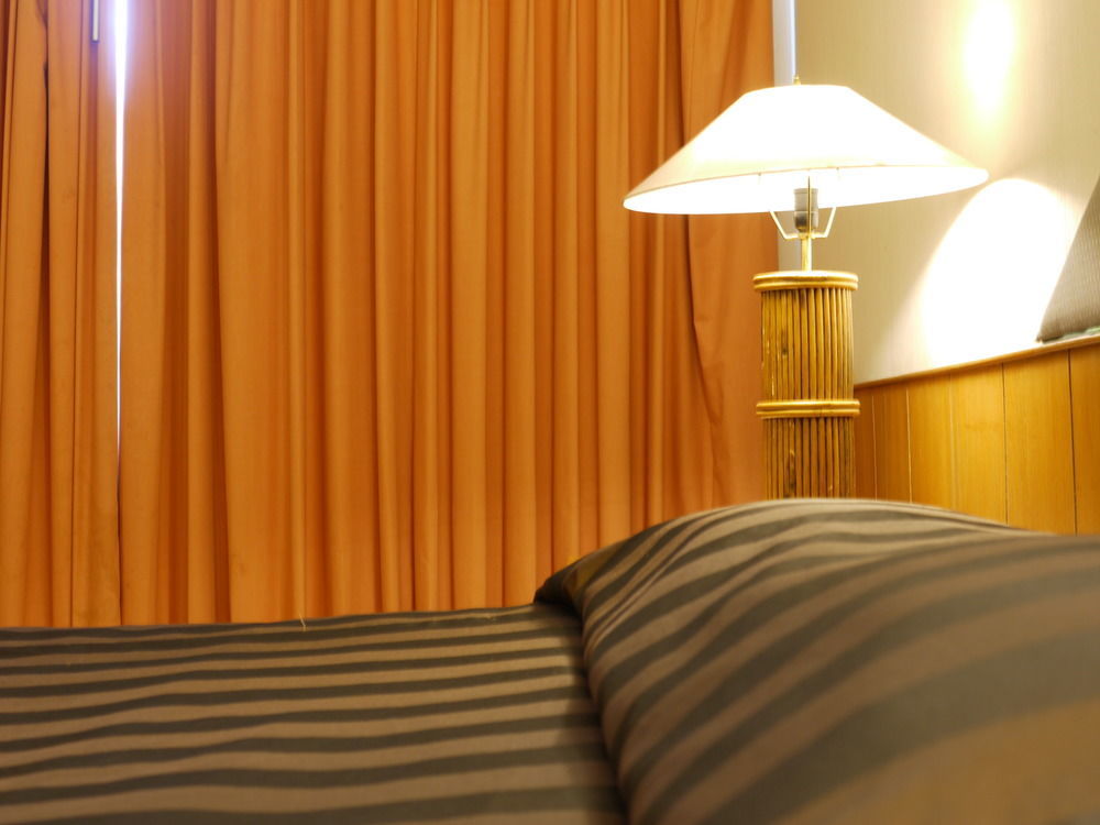 Charoen Hotel